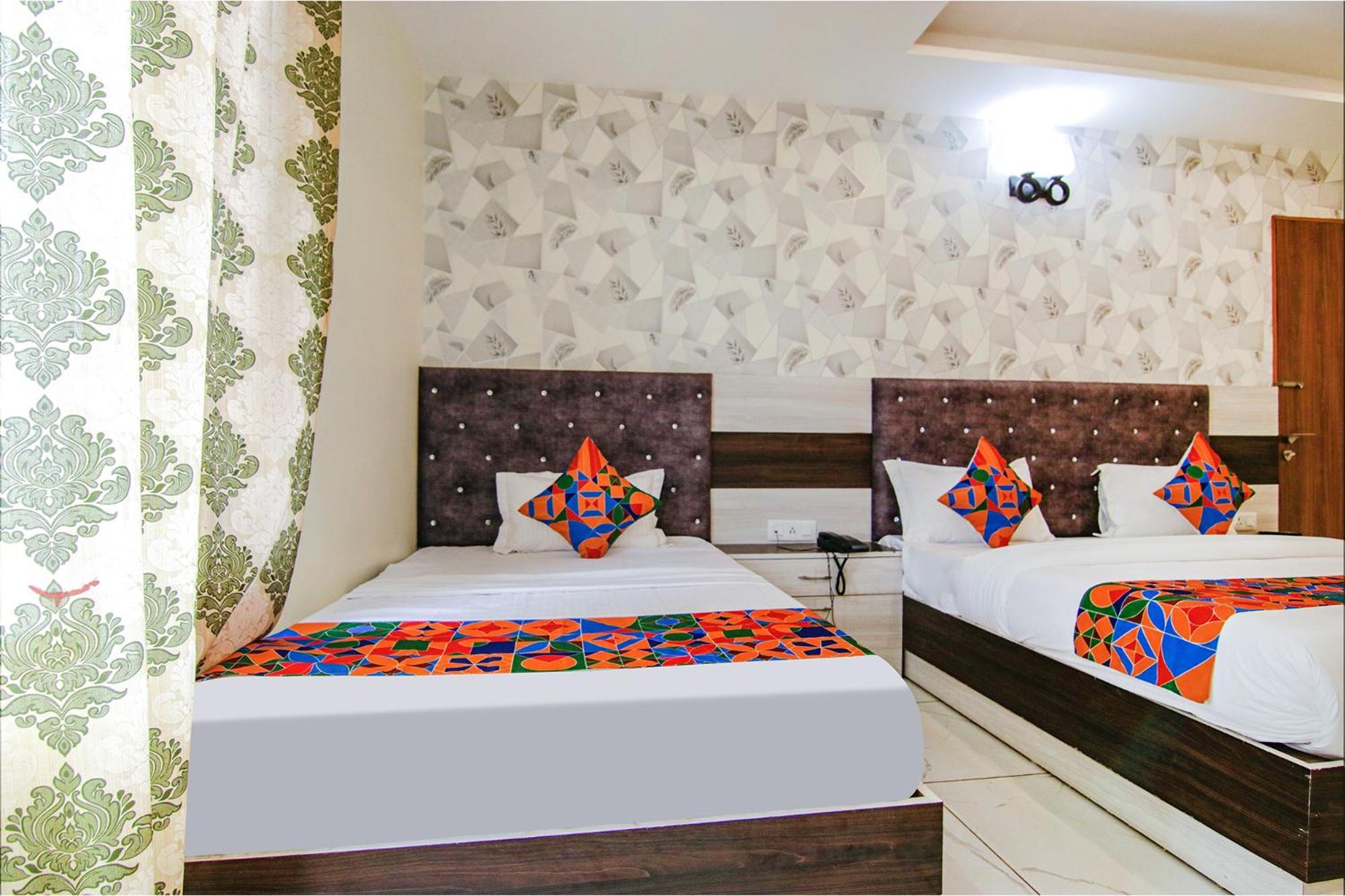Fabhotel Meridian Inn Mohali エクステリア 写真