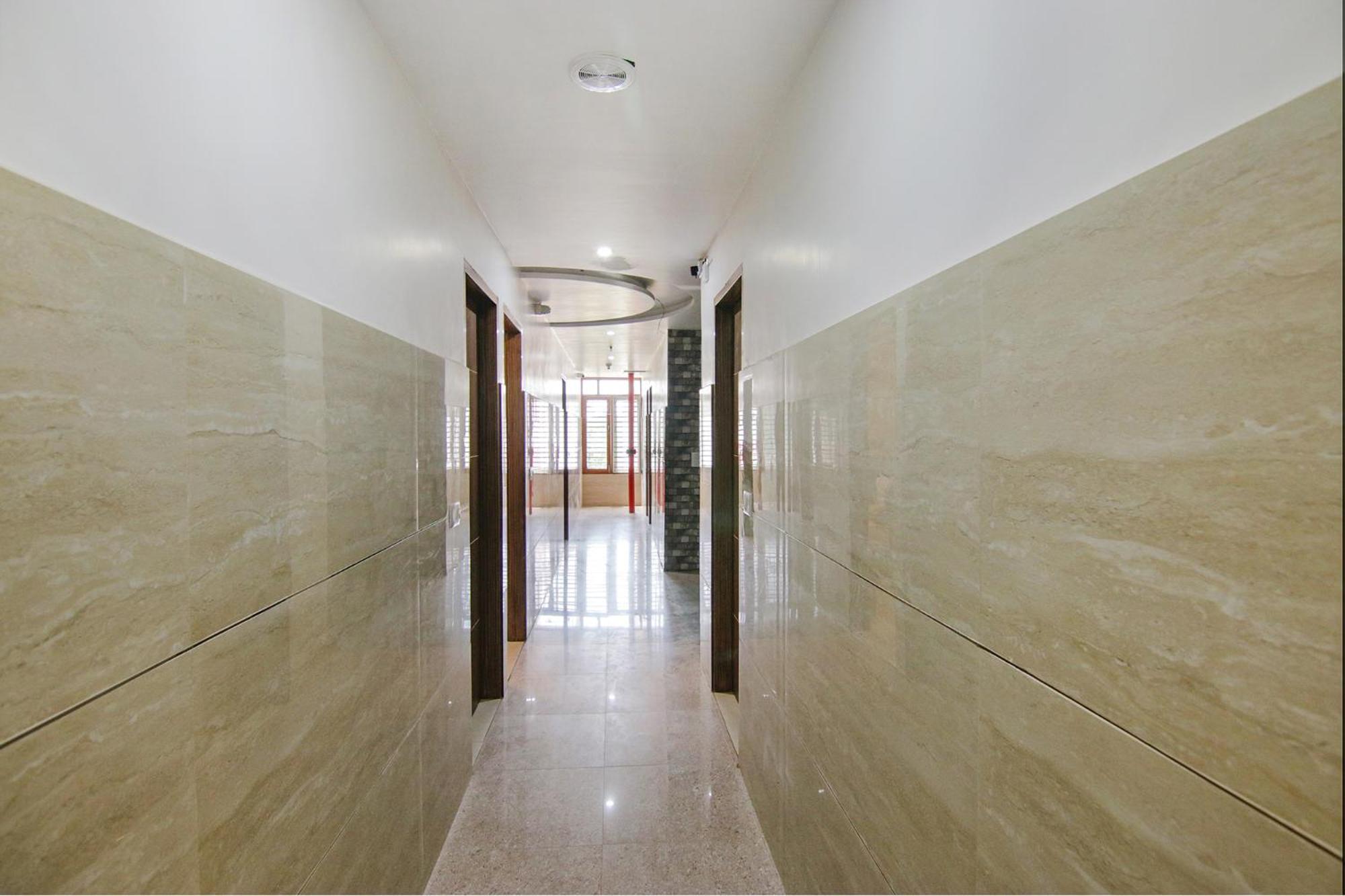 Fabhotel Meridian Inn Mohali エクステリア 写真