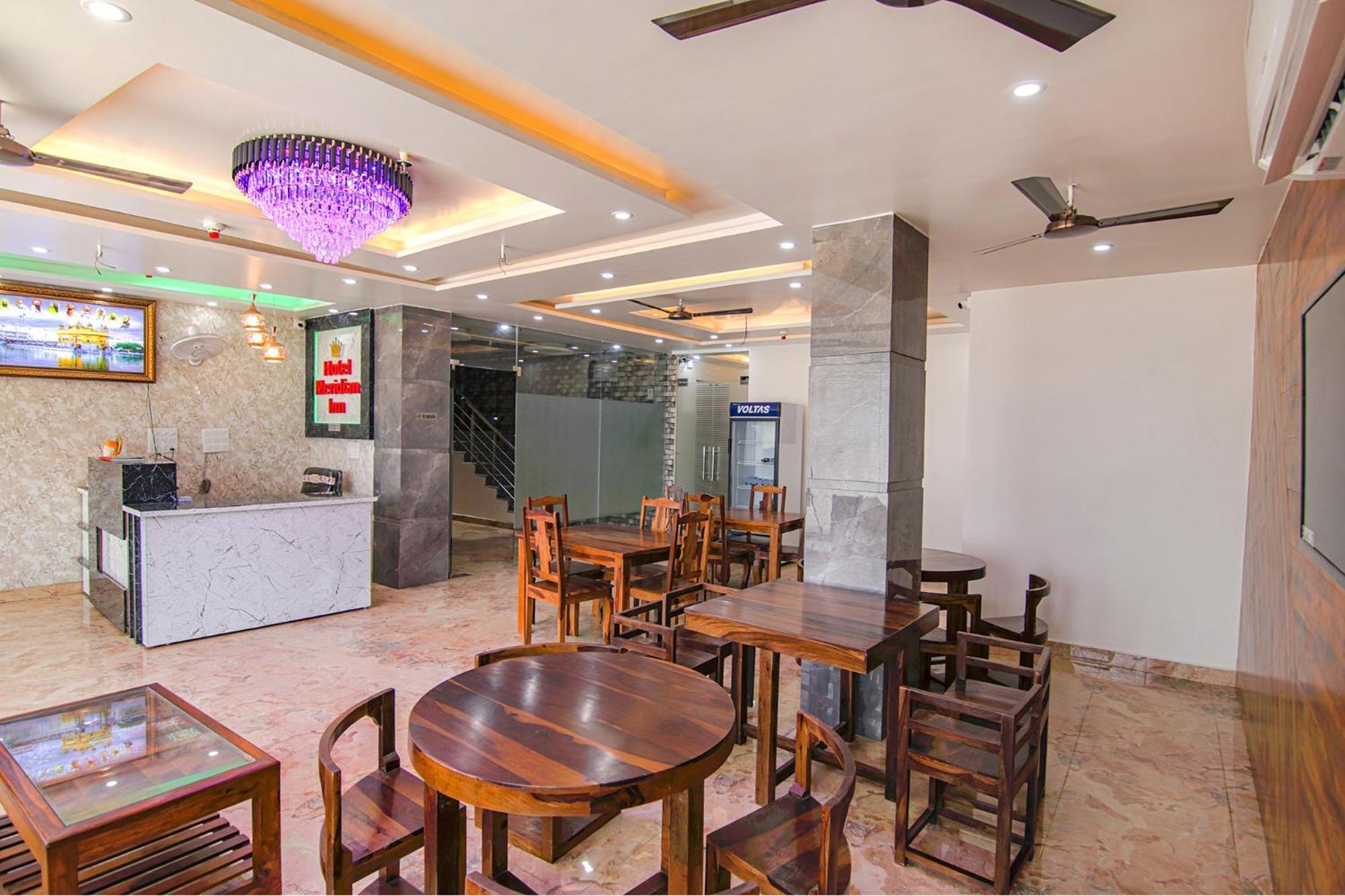 Fabhotel Meridian Inn Mohali エクステリア 写真